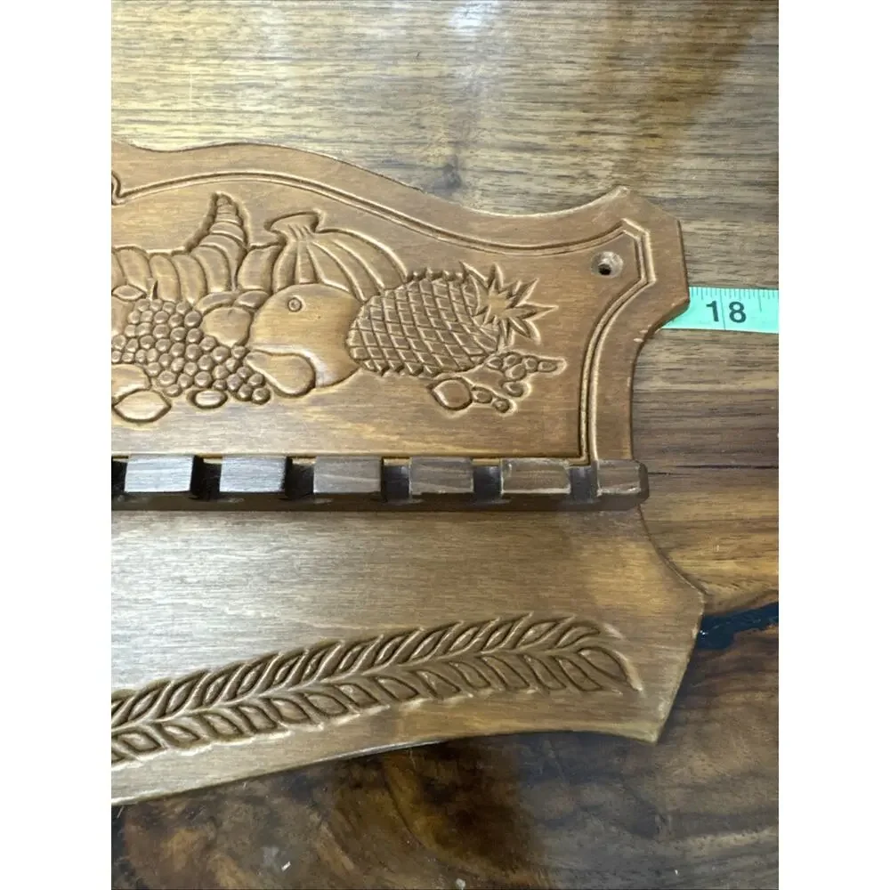 Vintage Wooden Souvenir Spoon Collector Wall Display Rack, Cornucopia, 16 Slots
